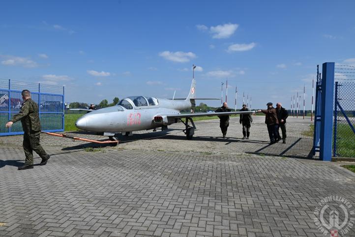 TS-11 Iskra - nowe nabytki przyleciały do Muzeum Sił Powietrznych w Dęblinie (fot. Muzeum Sił Powietrznych)3